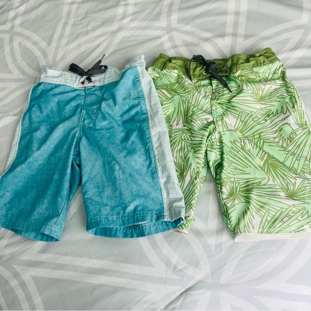 2 pairs of Boys Art Class Swim Trunks Board Shorts 8 green palm trees blue aqua